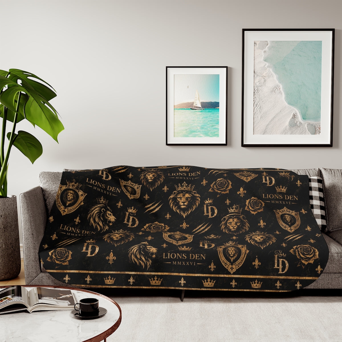 Lions Den Icon Pattern Sherpa Blanket
