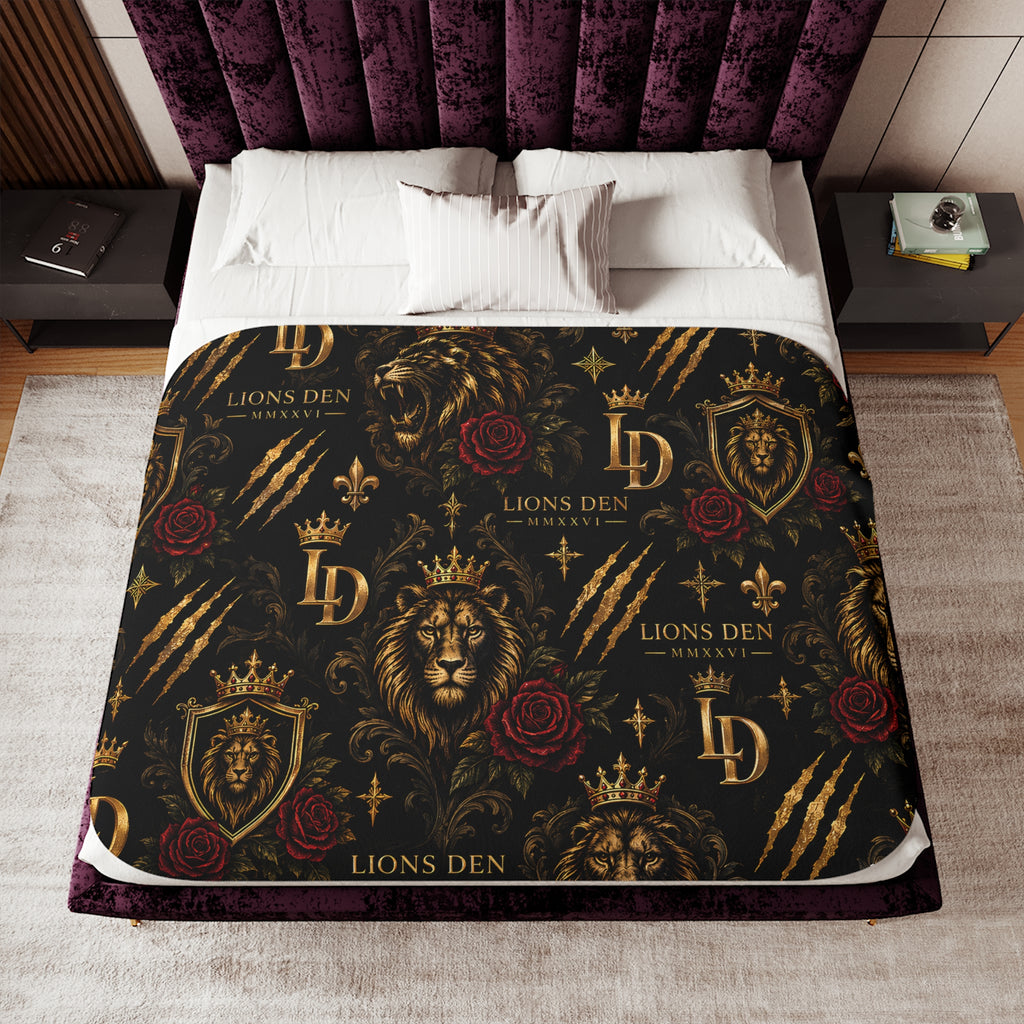 Lions Den Heritage Pattern Sherpa Blanket