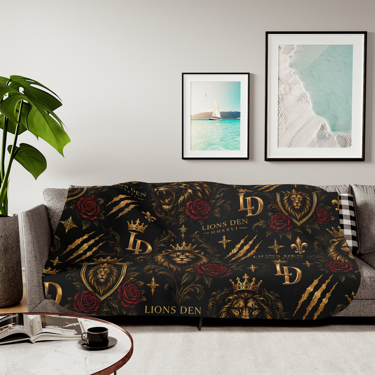 Lions Den Heritage Pattern Sherpa Blanket